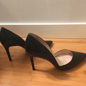 Louis et Cie black leather pumps